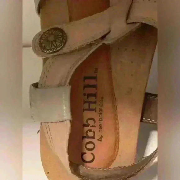 Cobb Hill By New Balance Womens Sz 8 Leather Embellished Wedge Strap Sandals - Picture 14 of 14